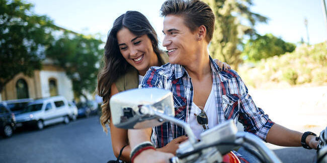 Consejo: ¿Cómo motivar a tu pareja cuando no comparte en absoluto tu pasión  por las motos? | Tac Motors Perú